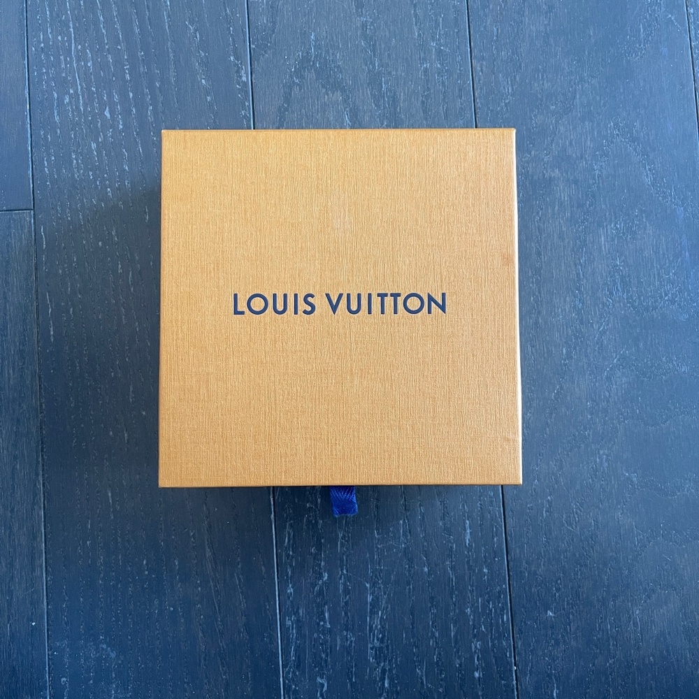 LOUIS VUITTON LV Gift Box Empty Large Box storage decoration17*17*6.8cm